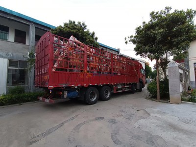 O manipulador de fundição está pronto e pronto para entrega.